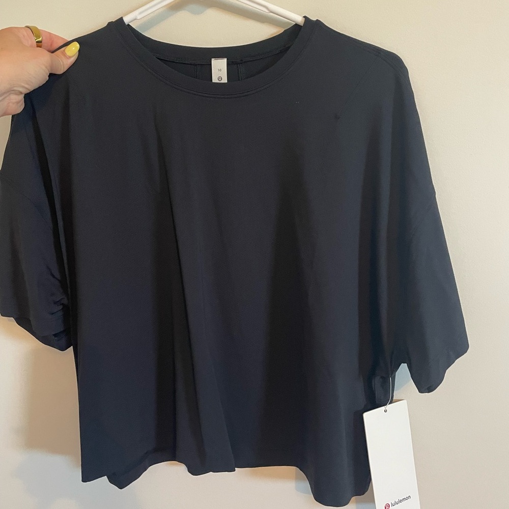 Lululemon Athletica Abrasian resistant training tee